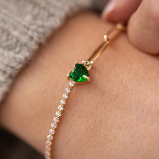 Kalpli Ve İki Zincirli Altın Bileklik