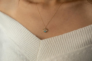 Aqua Kirpik Göz Altın Kolye