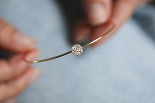 Tektaşlı Altın Tel Bileklik