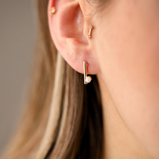 Tek İnci Çubuk Altın Küpe