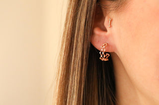 Mini Yıldız ve Taş Rose Altın Küpe