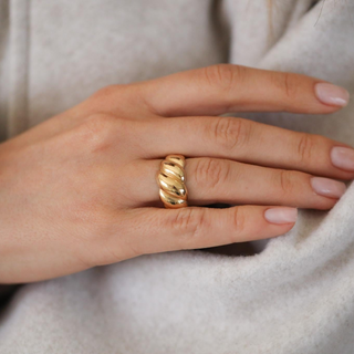 Burgu Retro Altin Yüzük