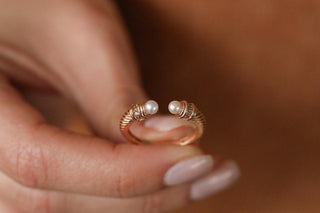 İki İnci Rose Altın Yüzük