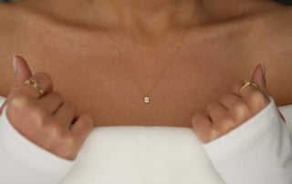 Altın Baget Taşlı Mini Calypso Kolye