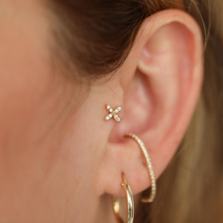 Altın Lotus Piercing