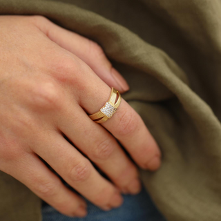 Taşlı Çizgi Model Altın Yüzük