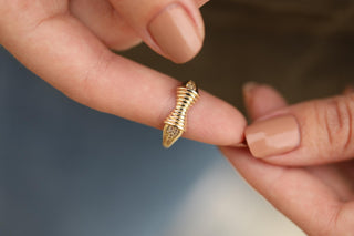 Modern Burgu Altın Yüzük