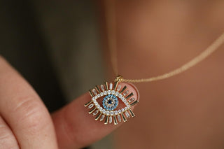 Göz Kirpik Altın Kolye