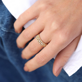 Taşlı Günlük Tasarım Altın Yüzük