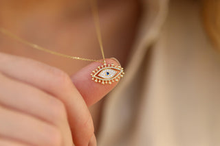 Nokta Taşlı Göz Altın Kolye