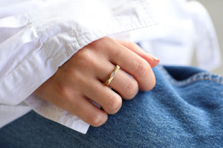 Geometrik Model Altın Yüzük