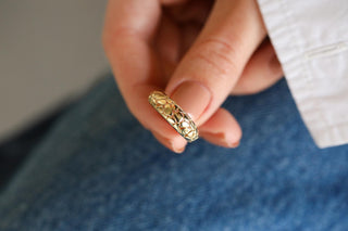 Desenli Retro Altın Yüzük