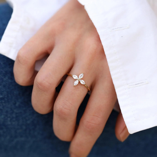 Lotus Altın Yüzük