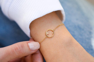 Taşlı Halka Altın Bileklik