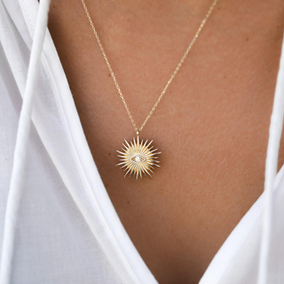 Altın Kozmik Güneş Kadın Kolye