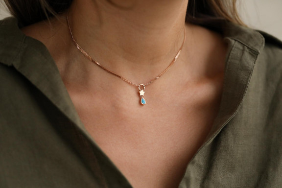 Firuze Taşlı Choker Altın Kolye